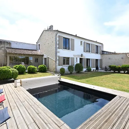 Casa de Férias Maison La Flotte, 6 Pieces, 10 Personnes - Fr-1-258-137 La Flotte
